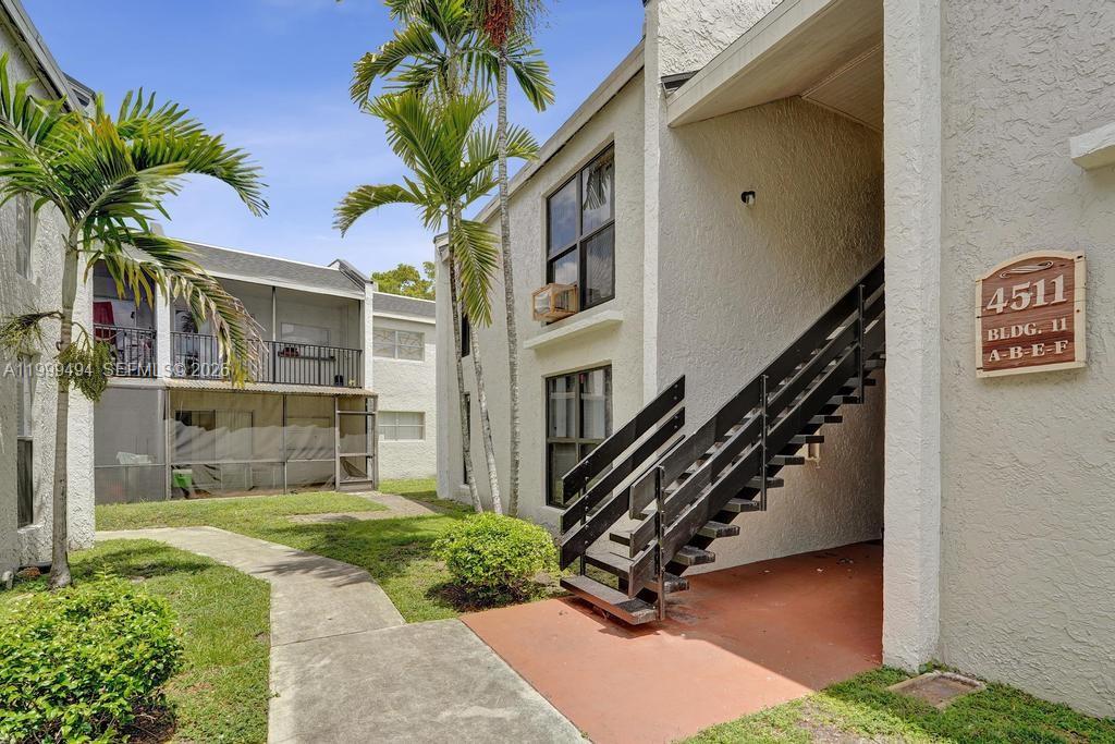 4511 Treehouse Ln # B, Tamarac FL 33319