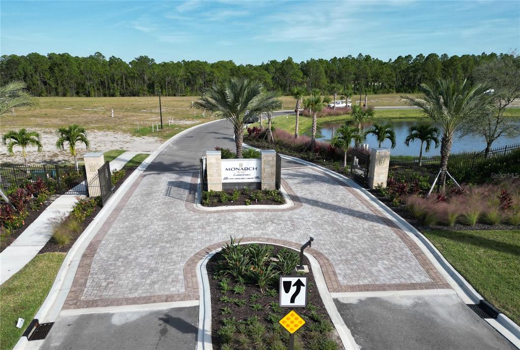 18315 BRIAR RIDGE PLACE, BRADENTON, FL — photo 2 of 7