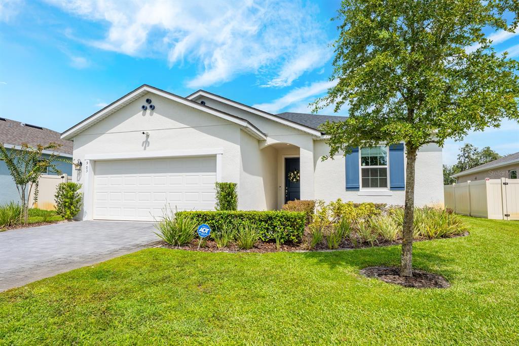 903 HONEY PETAL LANE