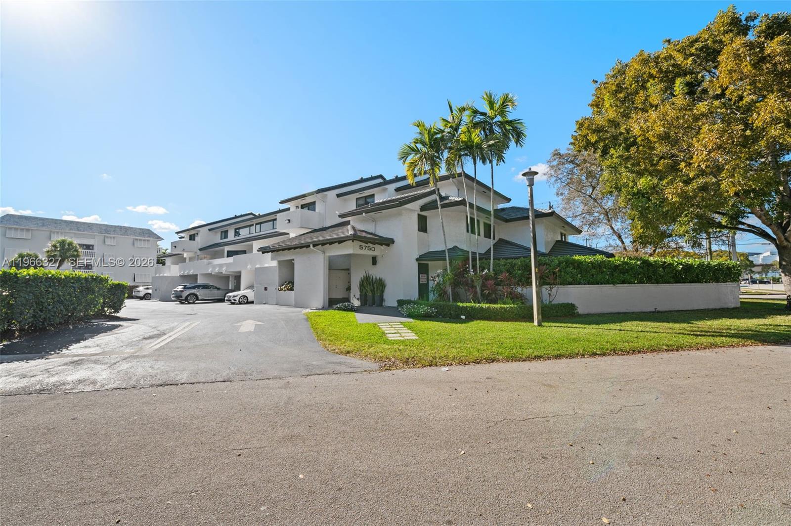 5750 Turin St # 203, Coral Gables FL 33146