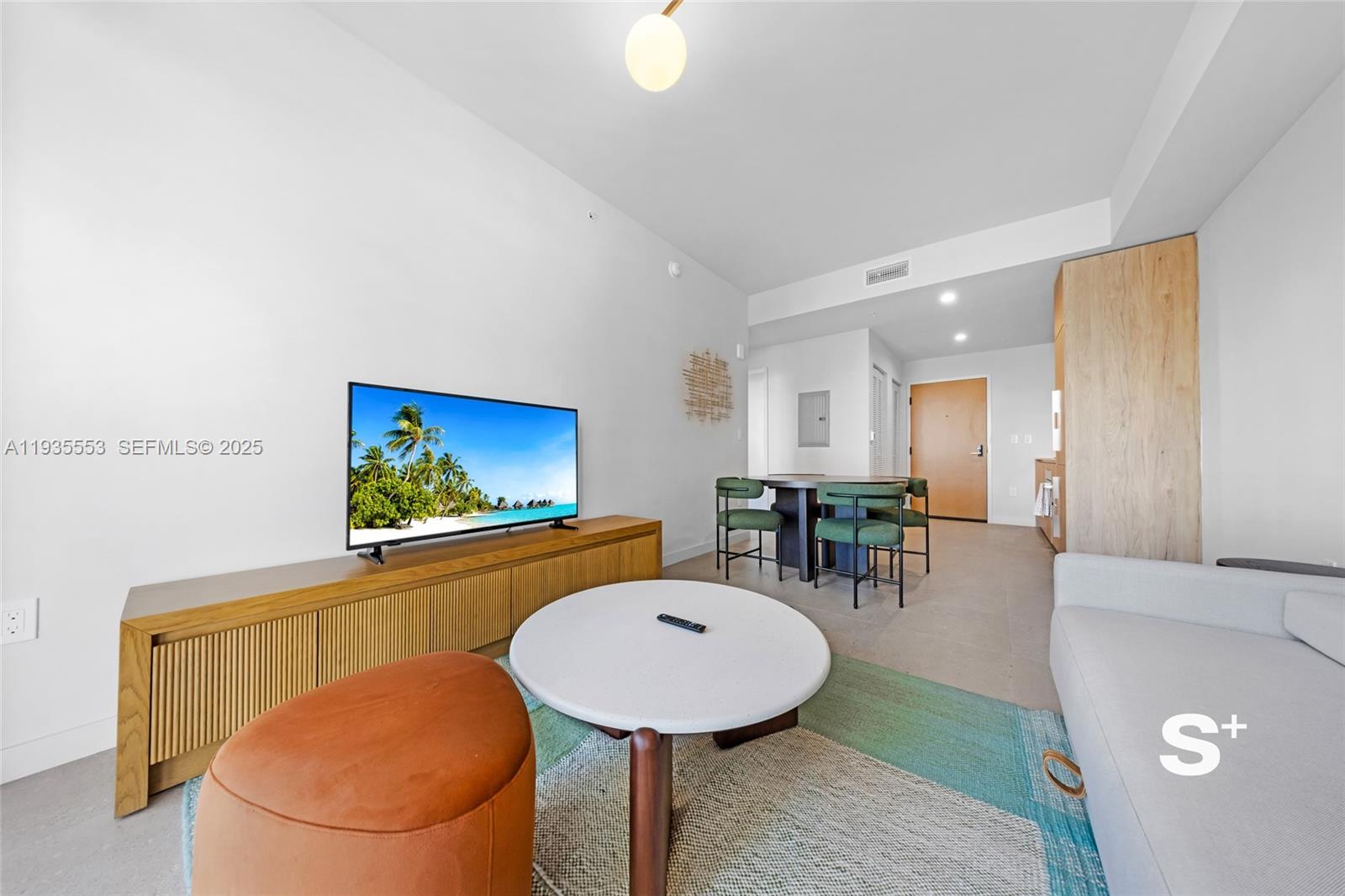 11 NE 6TH ST # 1910, Miami FL 33132