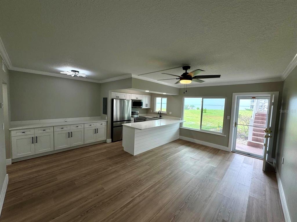 767 JOHN RINGLING BOULEVARD UNIT 2, SARASOTA, FL — photo 3 of 24