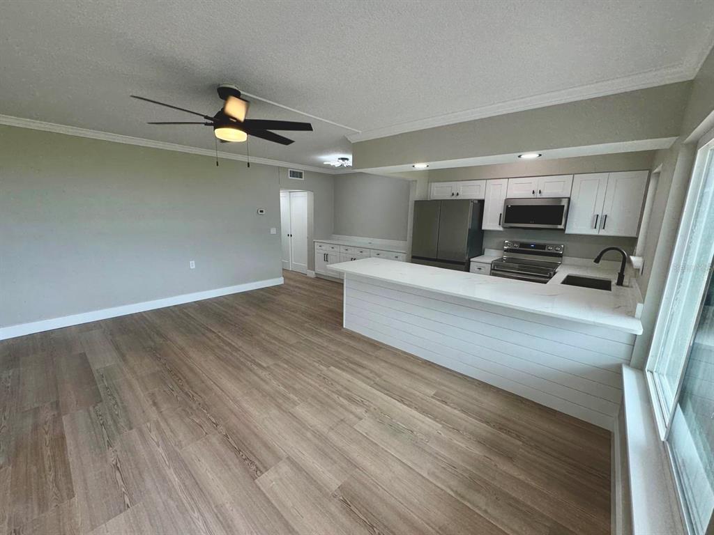 767 JOHN RINGLING BOULEVARD UNIT 2, SARASOTA, FL — photo 5 of 24