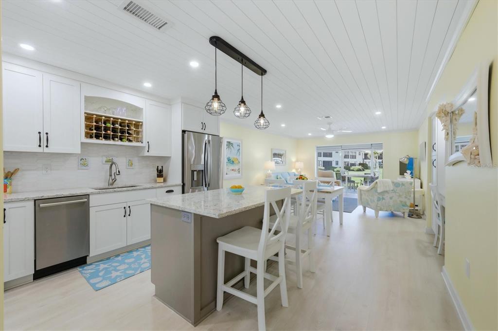 380 THREE LAKES LANE UNIT A, VENICE, FL — photo 2 of 30