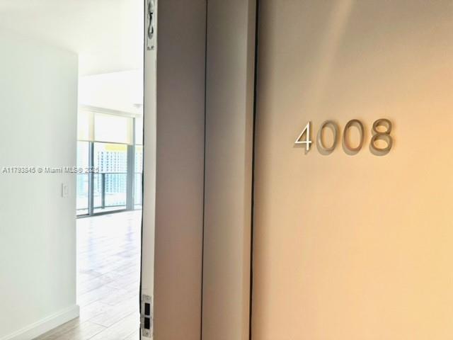 55 SW 9th St # 4008, Miami FL 33130