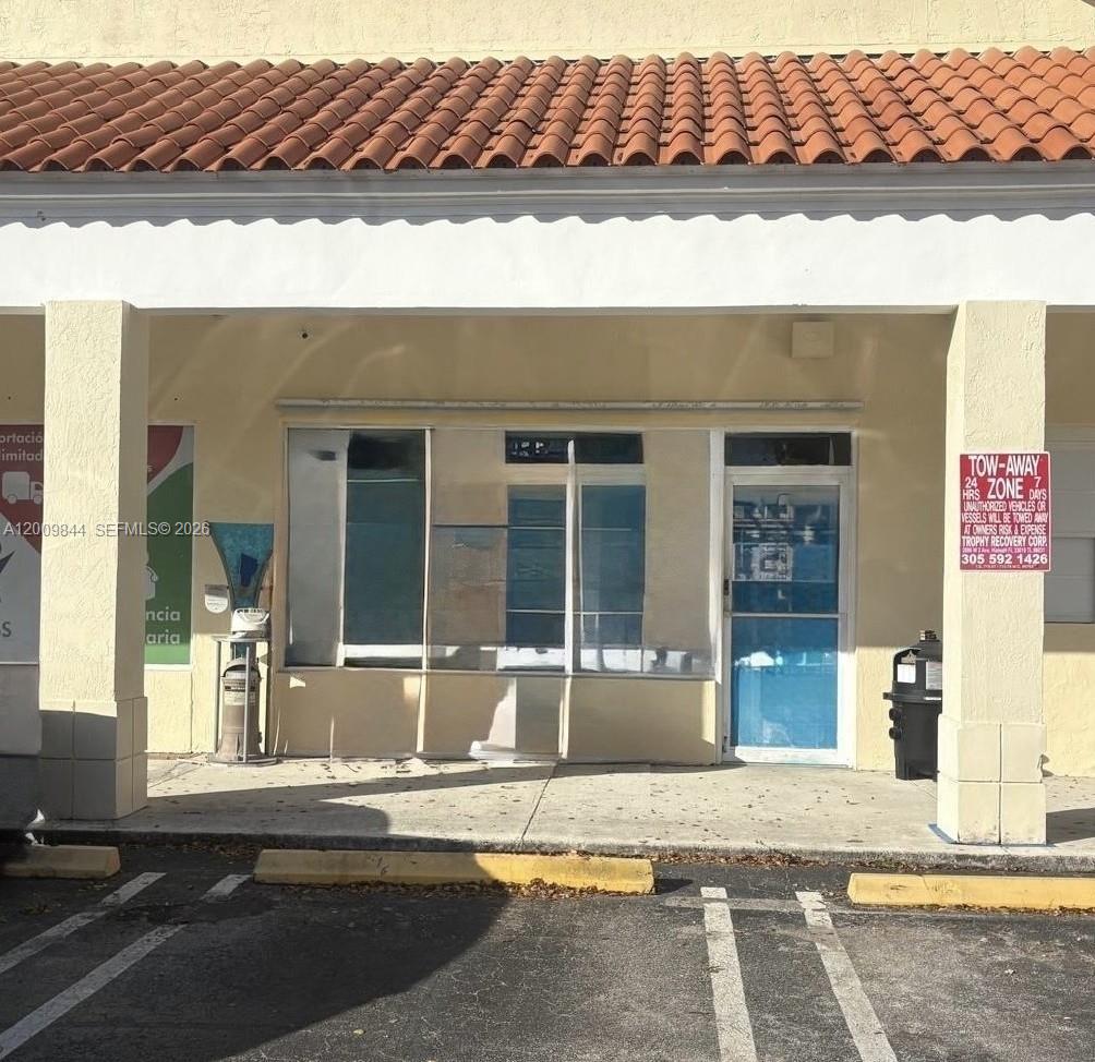 82 SW 8, Miami FL 33144
