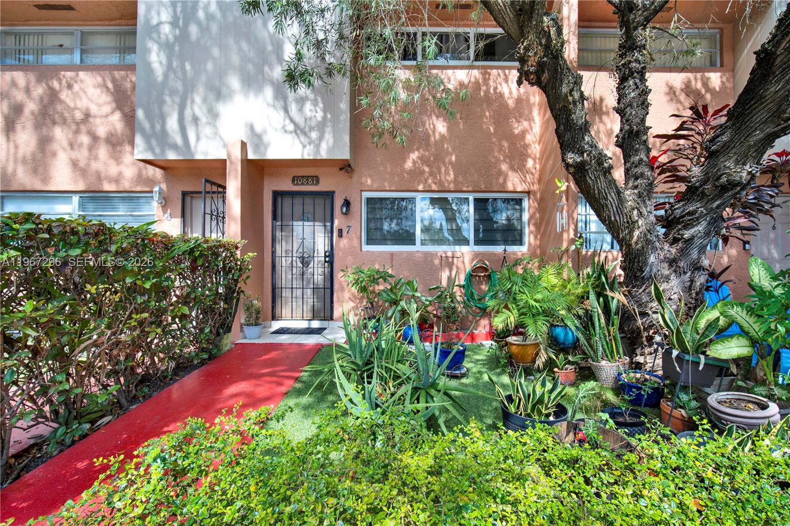 10881 SW 6th St # 7, Sweetwater FL 33174