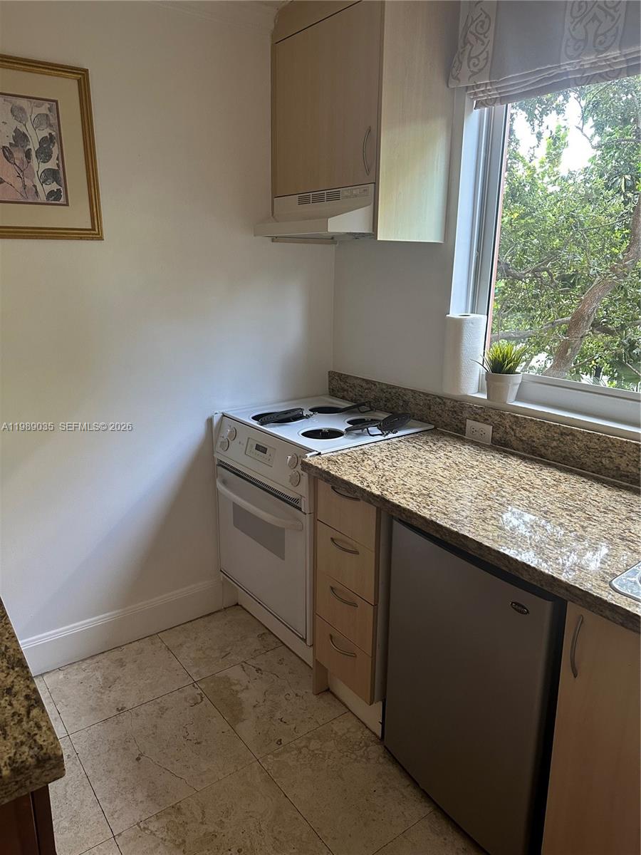 2951 S Bayshore Dr # 417, Miami FL 33133