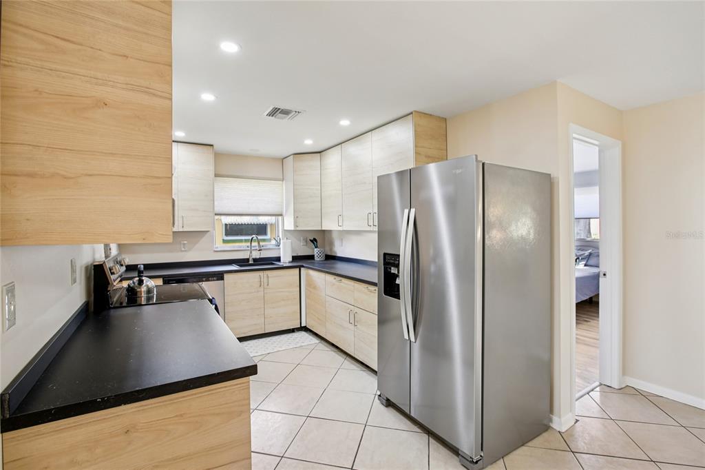 1547 ANDOVER DRIVE, DUNEDIN, FL — photo 4 of 23