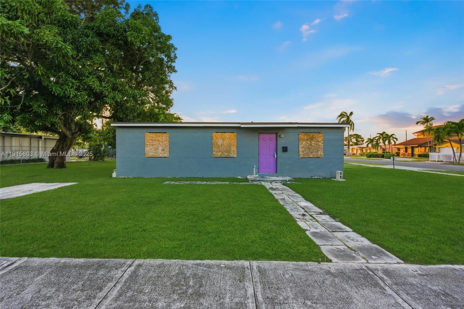 1589 NW 4th Ave, Pompano Beach FL 33060