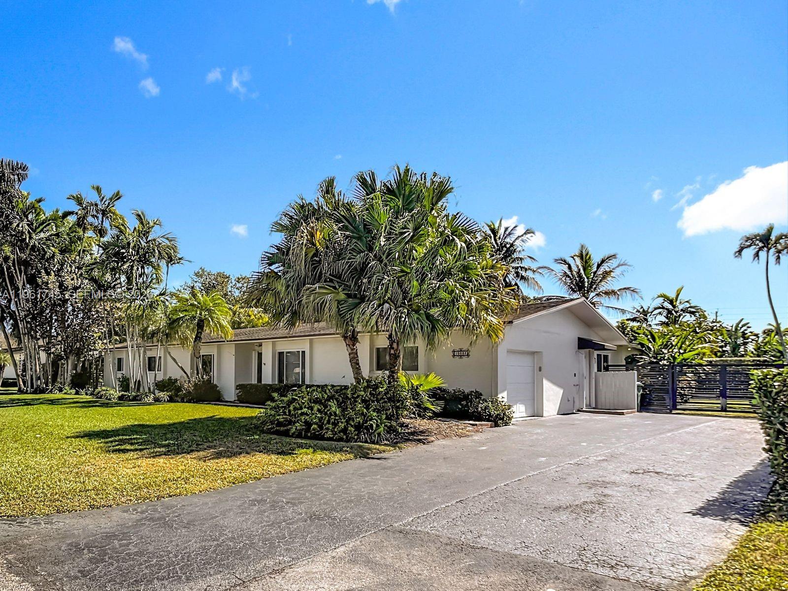 10028 SW 127th St, Miami FL 33176