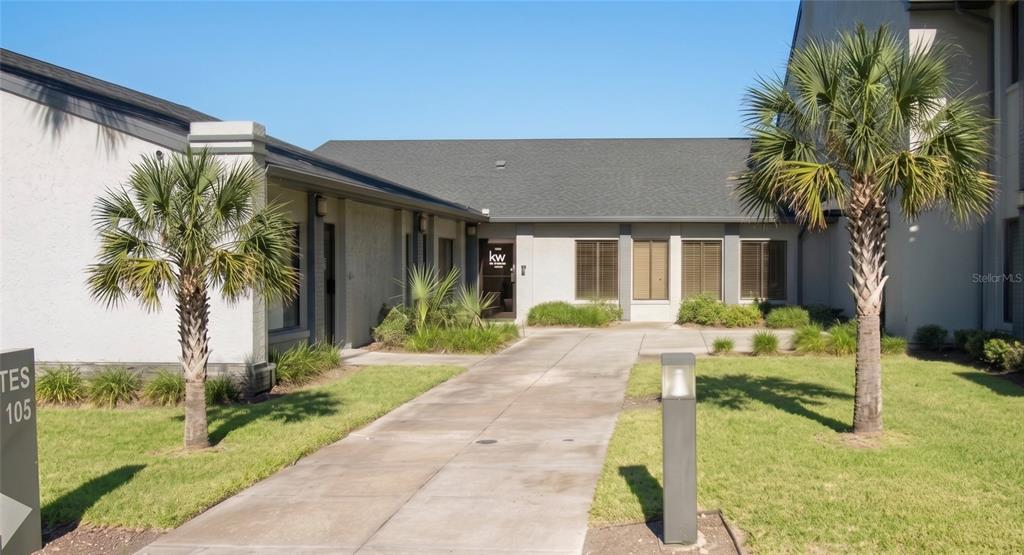 30522 US HIGHWAY 19 N UNIT 105