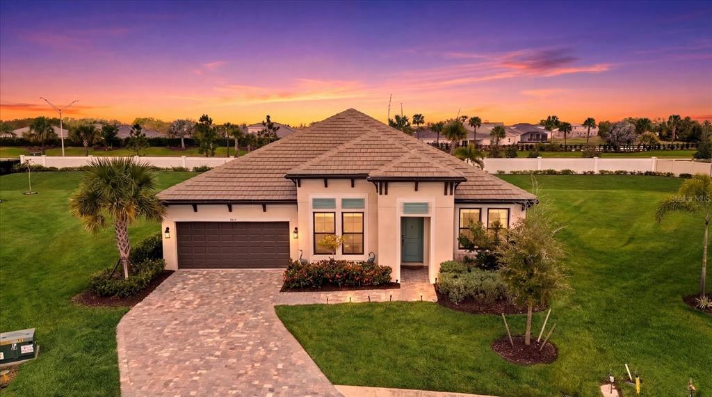 4607 RAINWATER GLEN