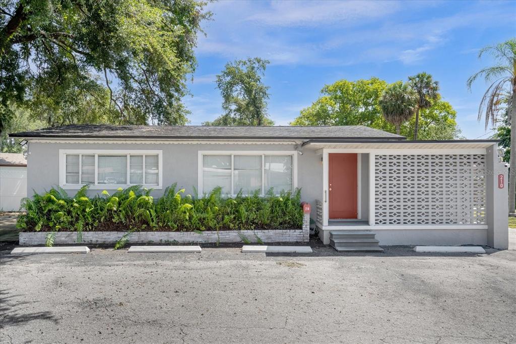 210 W 25TH STREET