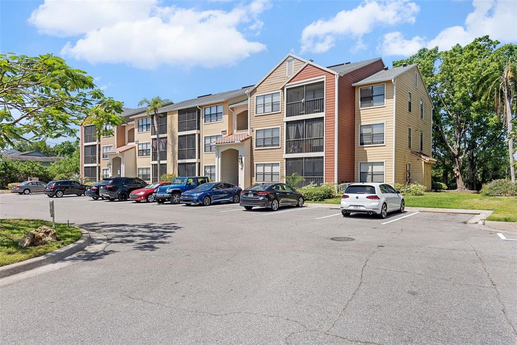 11901 4TH STREET N UNIT 8207