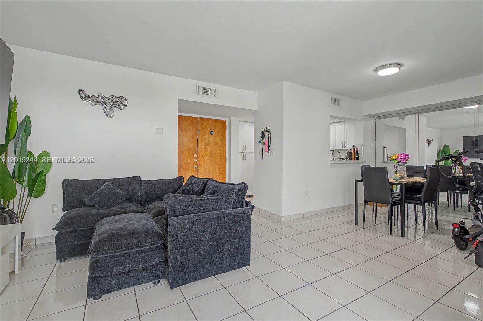 11790 SW 18th St # 3, Miami FL 33175