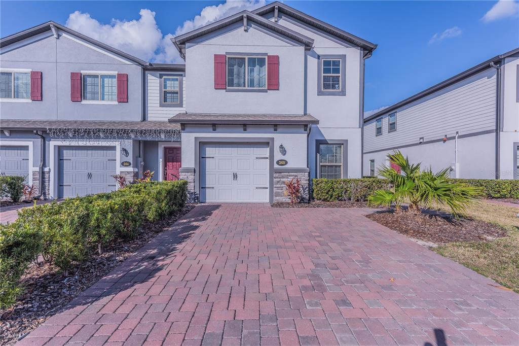 260 EVERTREE LOOP