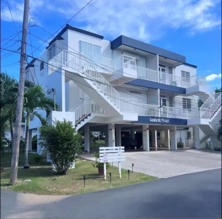 Apt 202 MANUEL GUILLOTY / LIBREVATO MONTALVO UNIT 202
