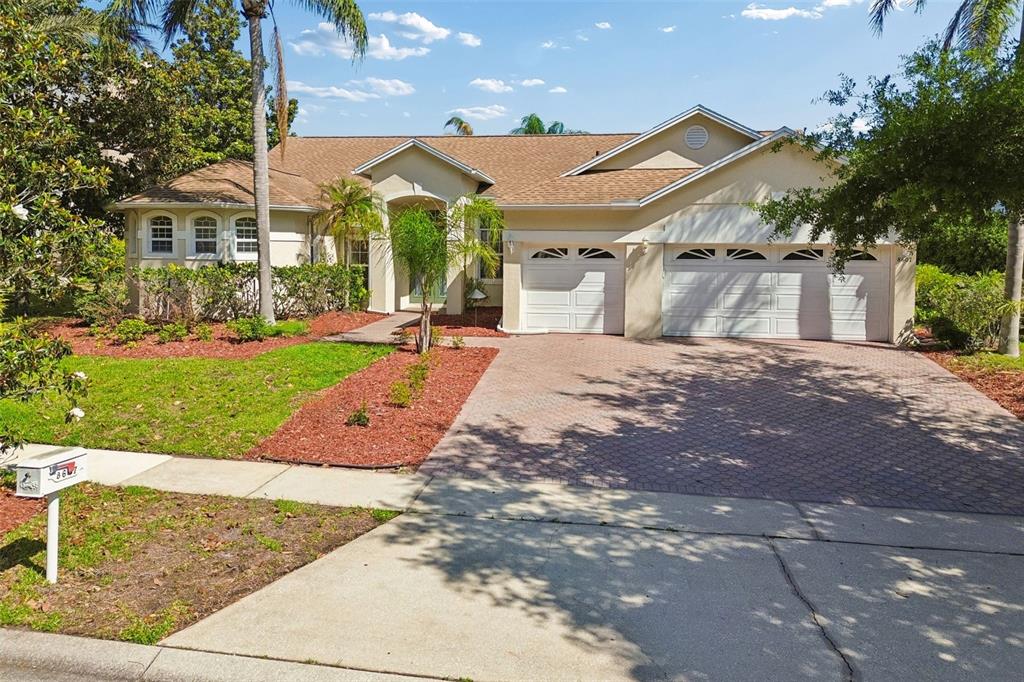 8607 TERRACE PINES COURT