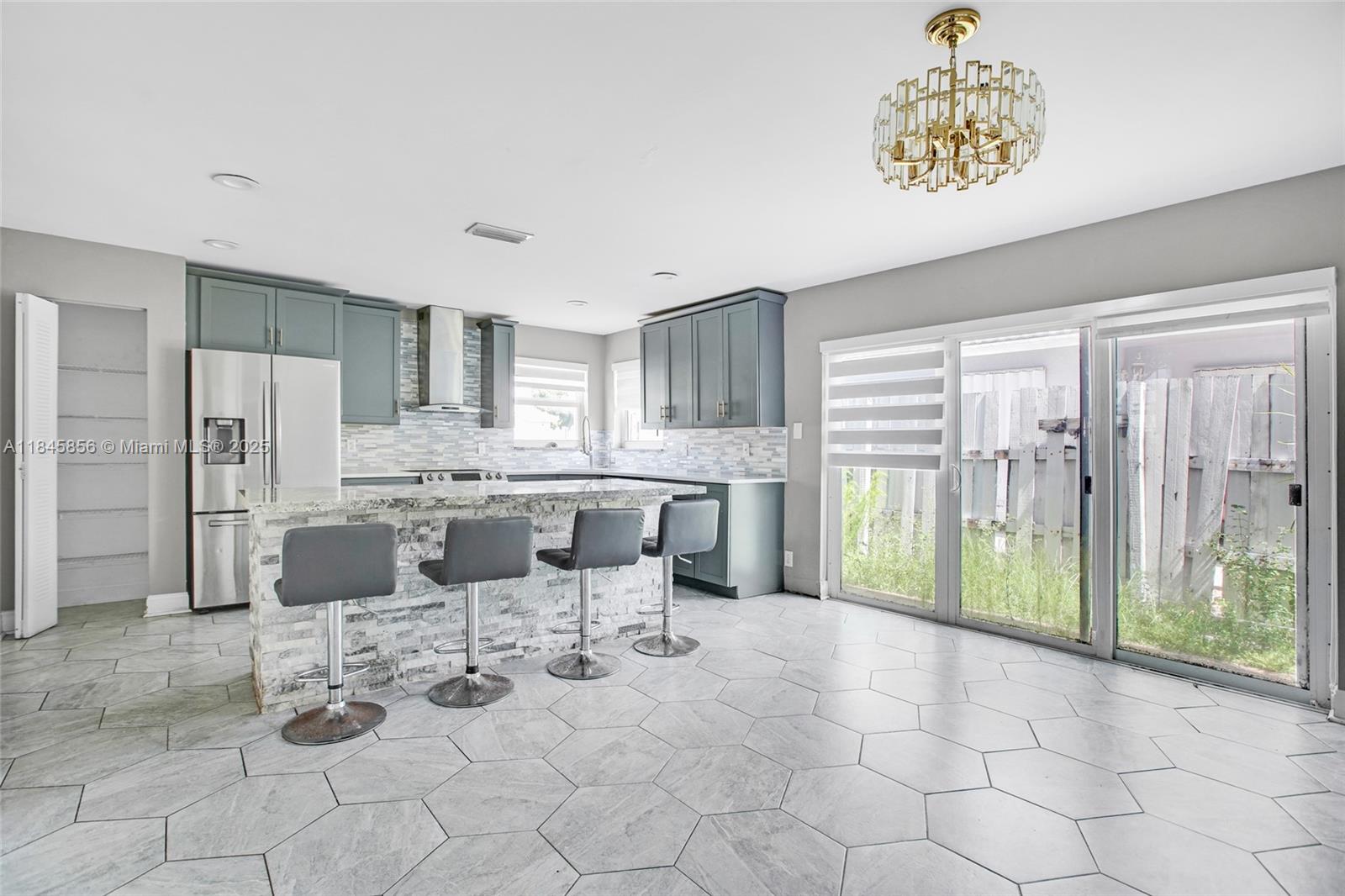 5498 NW 45th Way, Coconut Creek FL 33073