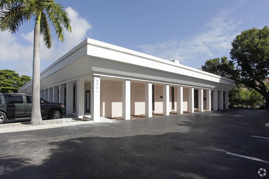 2701 NE 14th St Street, Pompano Beach FL 33062