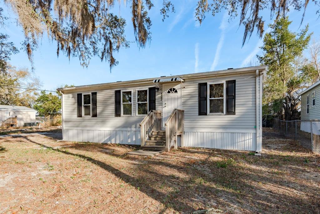 6707 CELESTE LANE