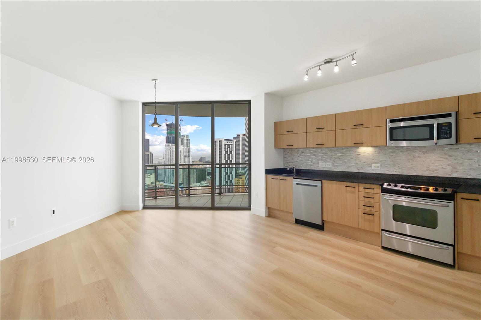 350 S Miami Ave # 3413, Miami FL 33130