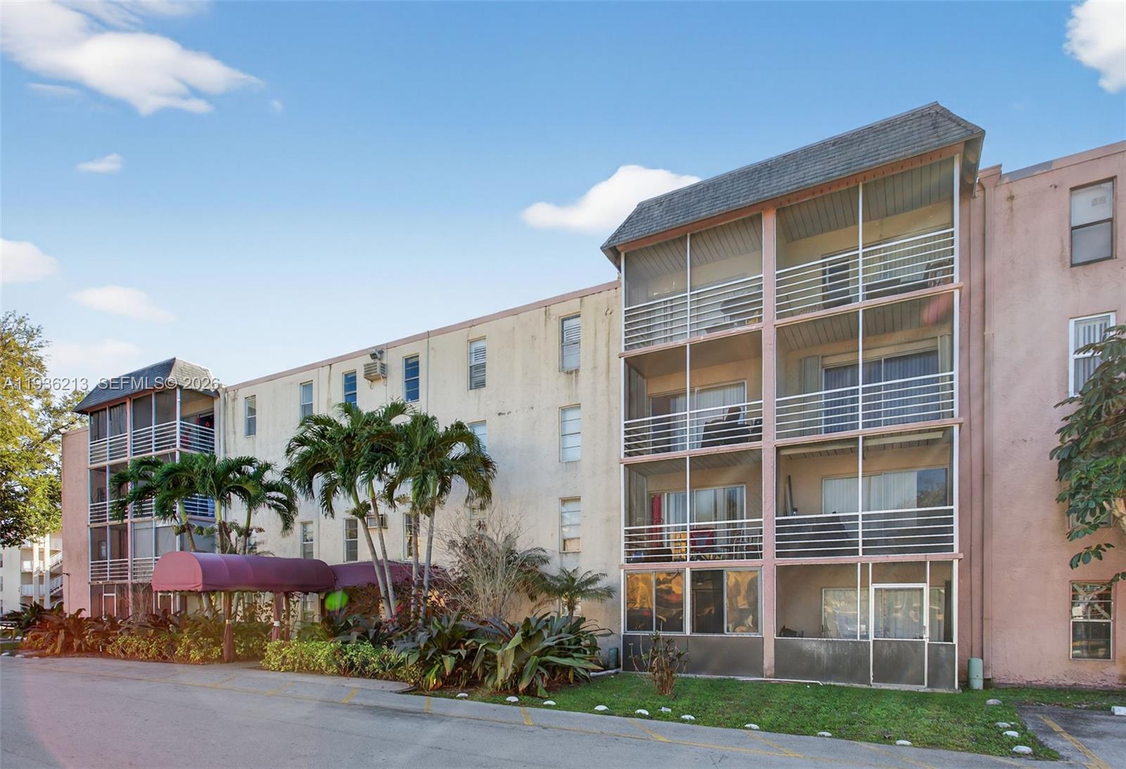 2800 NW 56th Ave # C408, Lauderhill FL 33313