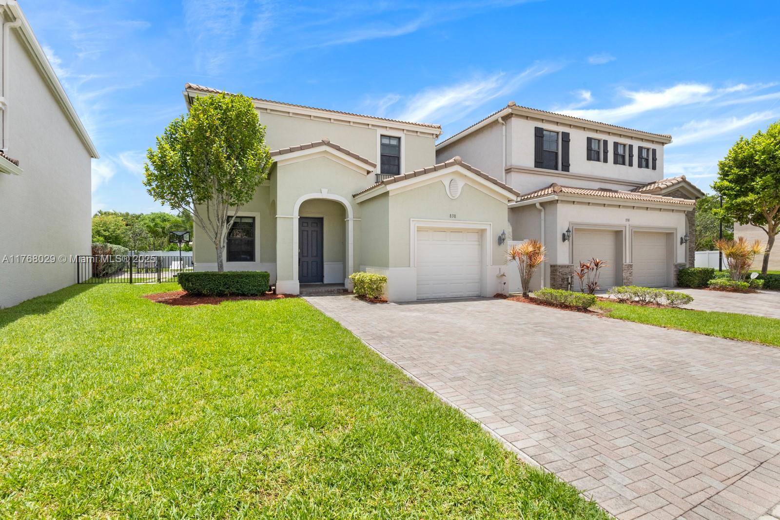 838 NE 191st St, Miami FL 33179