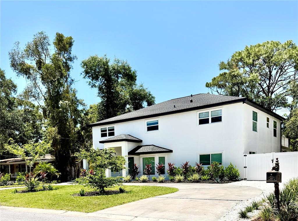 2655 BAY STREET UNIT 2