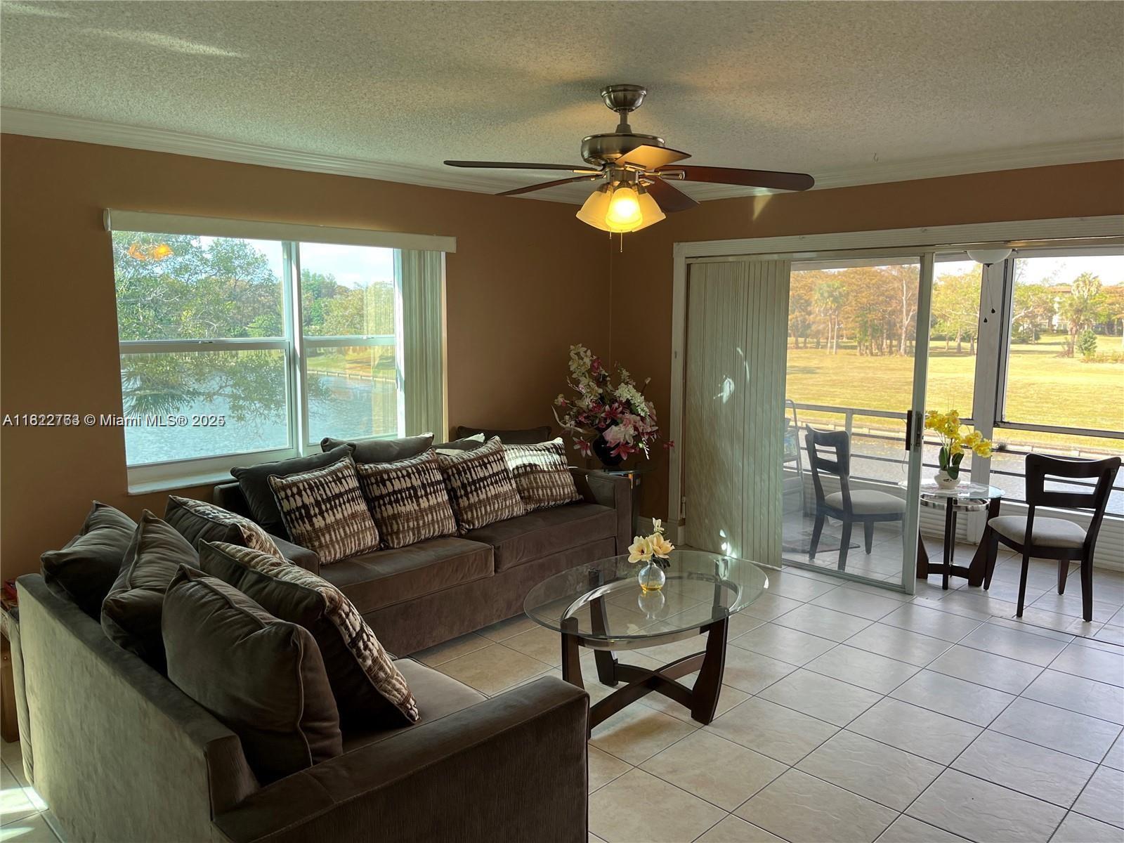 3551 Inverrary Dr # 304, Lauderhill FL 33319