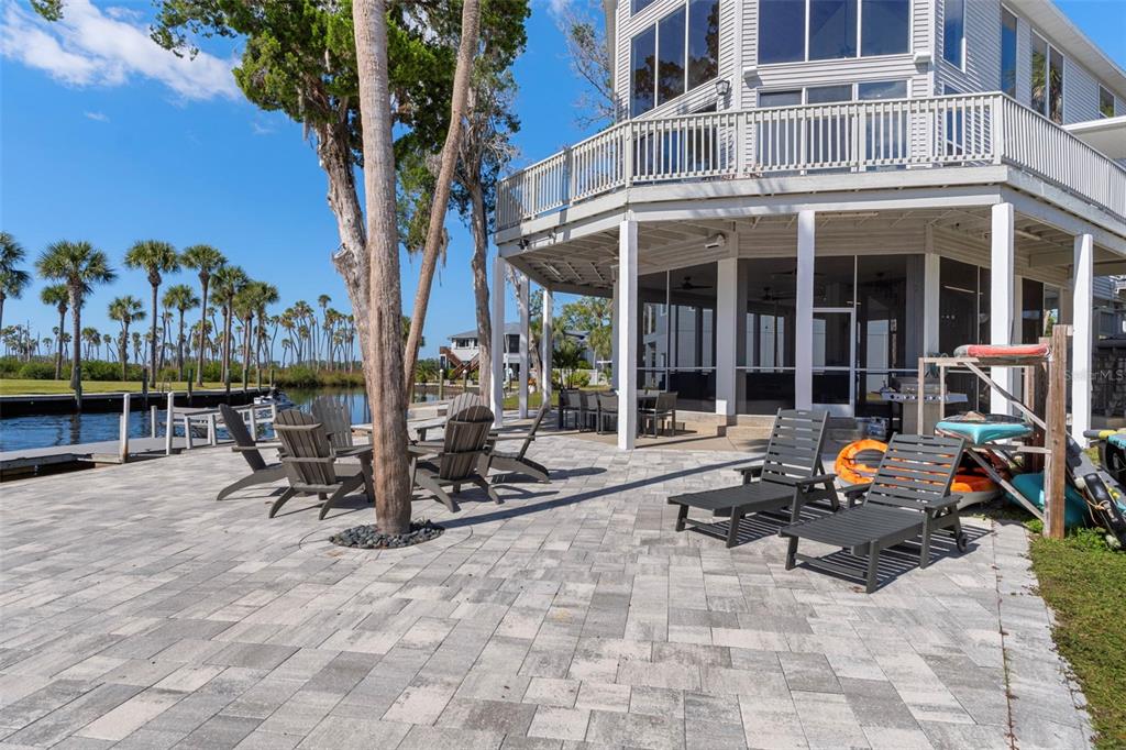 5272 TROPICAL POINT, WEEKI WACHEE, FL — photo 5 of 30