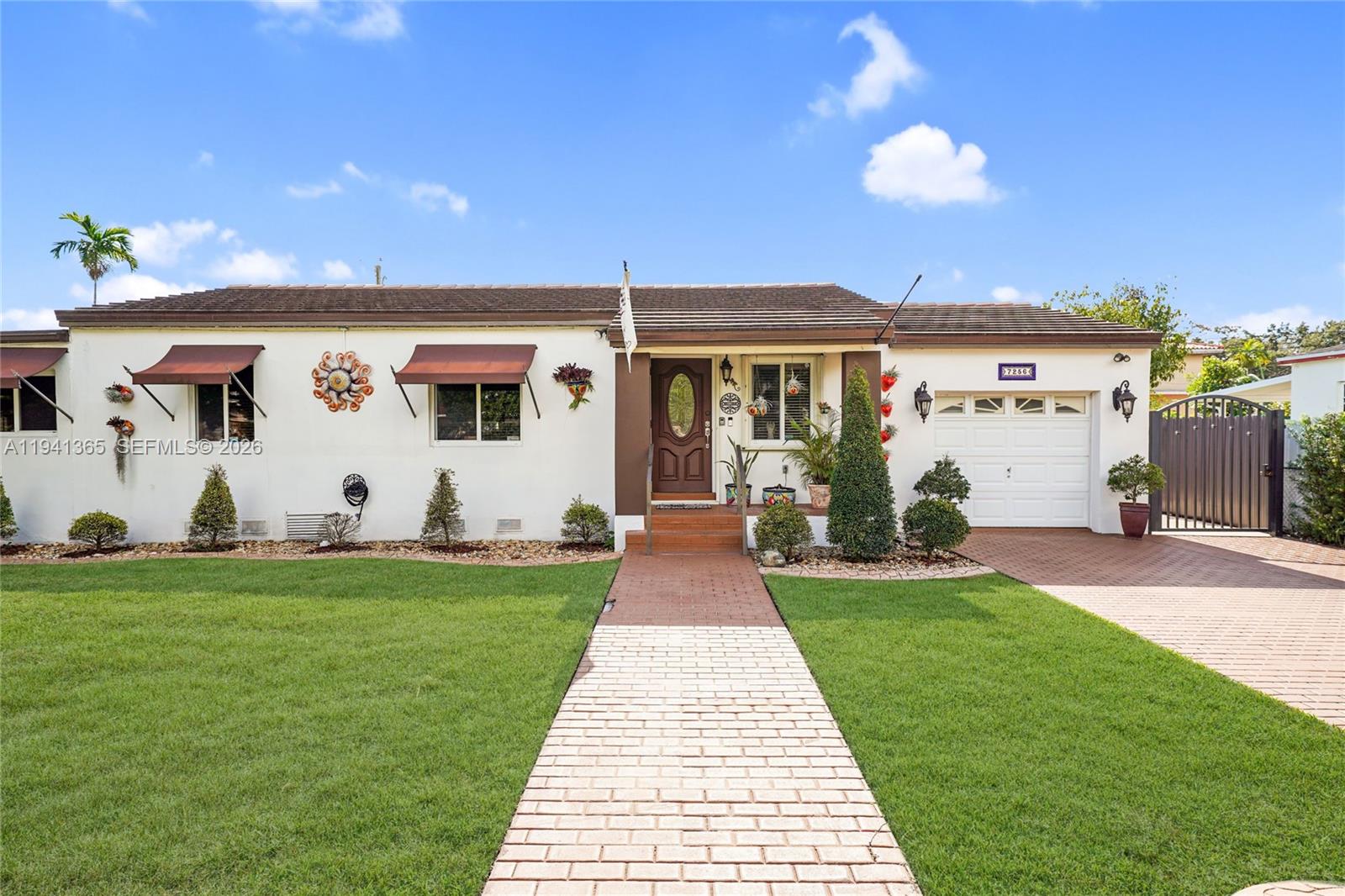 7256 SW 16th St, Miami FL 33155