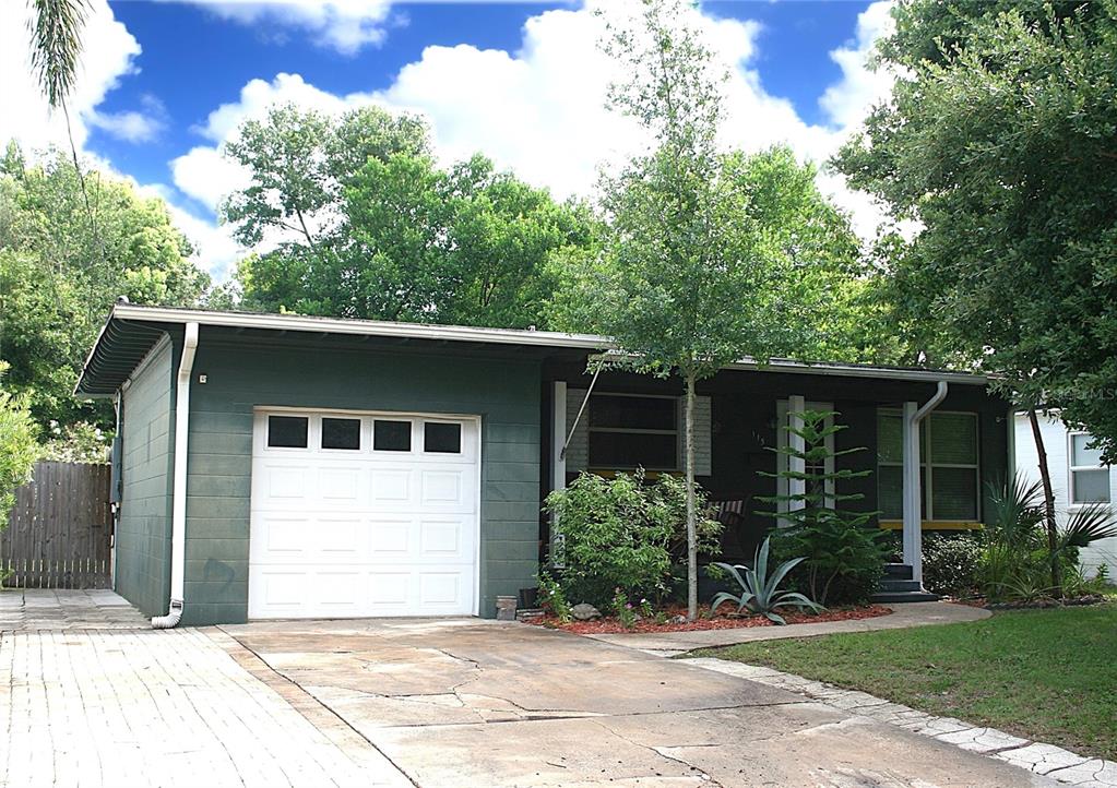 115 W KING STREET