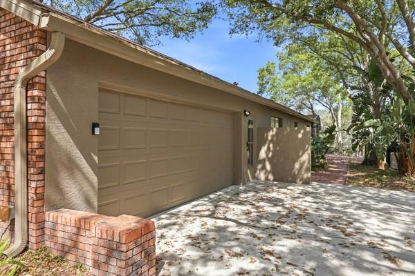 1212 WEYBRIDGE LANE, DUNEDIN, FL — photo 3 of 30