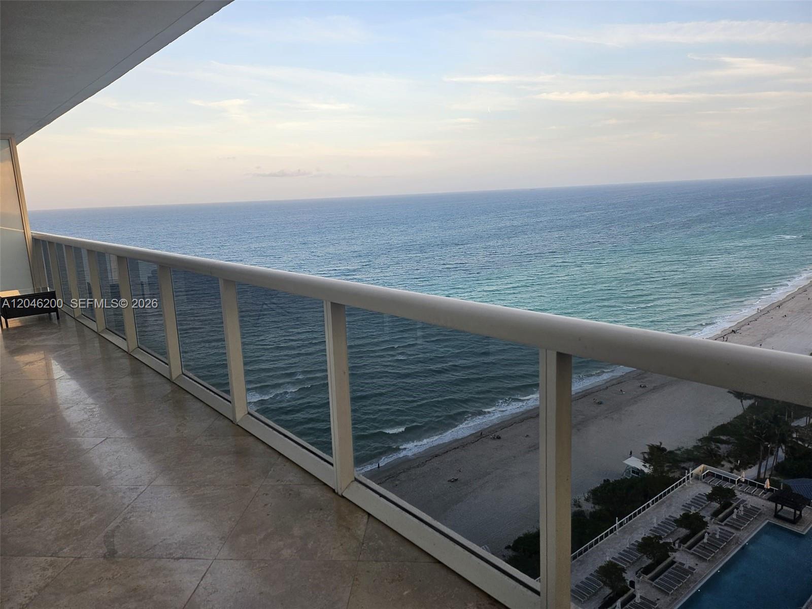 1830 S Ocean Dr # 2403, Hallandale Beach FL 33009