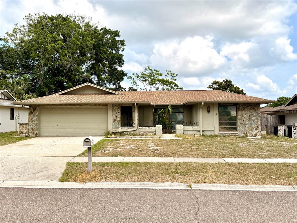 613 SANDY HOLLOW RD