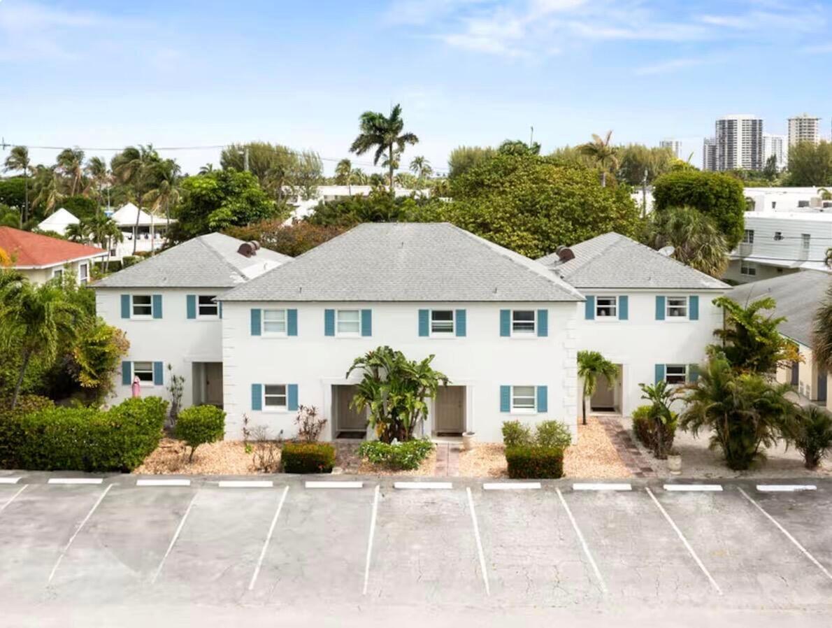 1216 Surf Road, Singer Island FL 33404