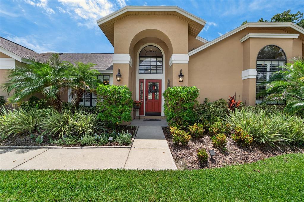 2317 EAGLE BLUFF DRIVE, VALRICO, FL — photo 2 of 30