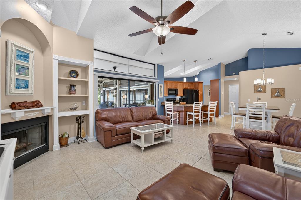 2317 EAGLE BLUFF DRIVE, VALRICO, FL — photo 5 of 30