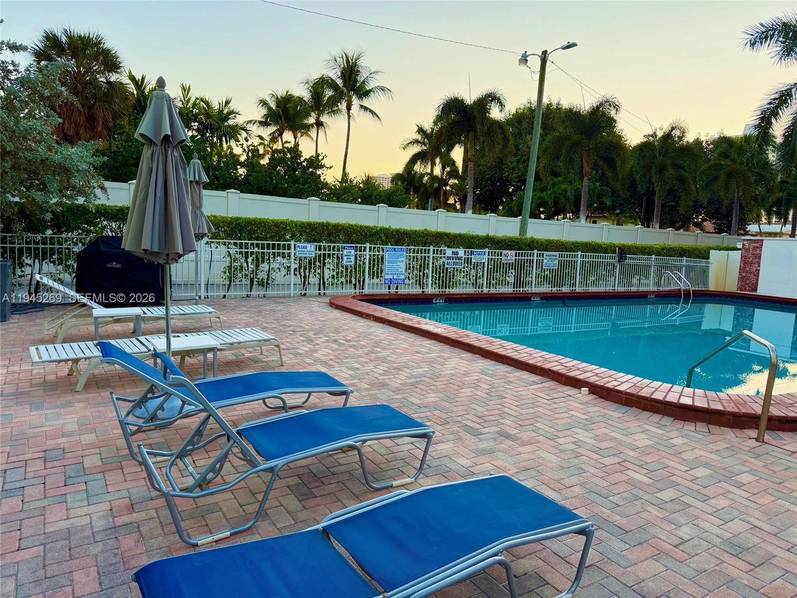 HALLANDALE BEACH, FL — photo 2 of 30