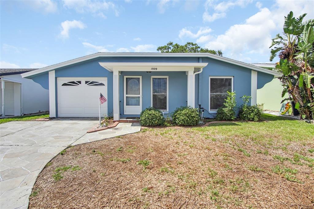 1009 CRANE COURT