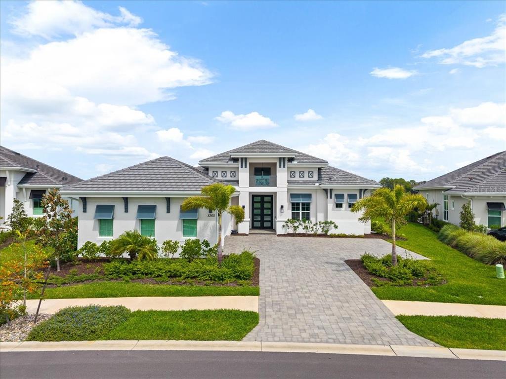 8360 SEA GLASS COURT