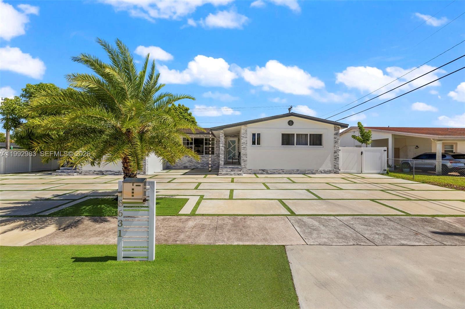 8631 SW 16th Ter, Miami FL 33155