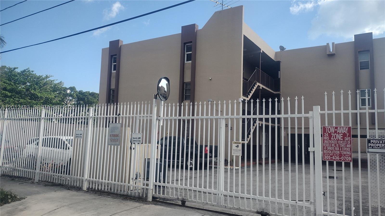 652 NW 3rd St # 103, Miami FL 33128
