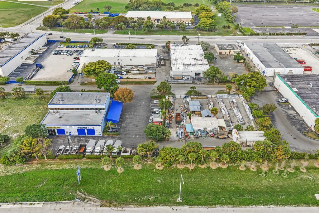 1150 SW 10th Avenue, Pompano Beach FL 33069