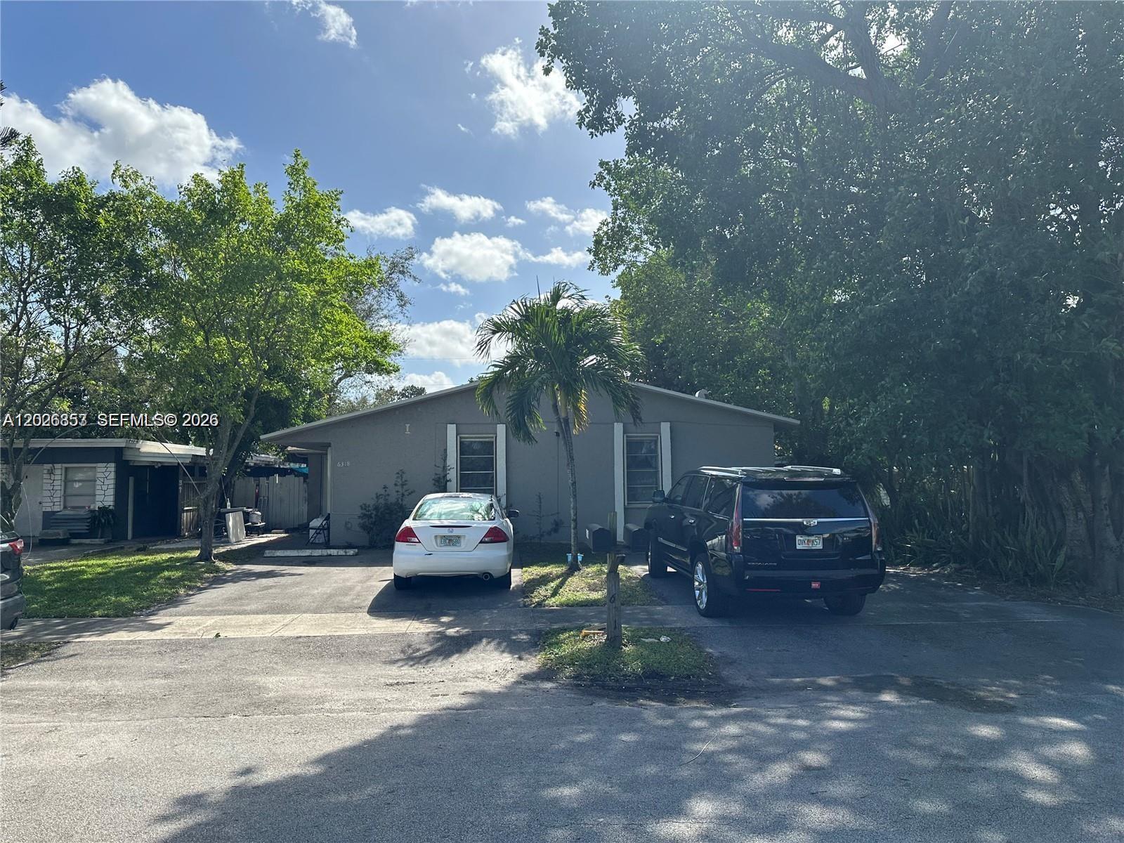 6316 Lincoln St, Hollywood FL 33024