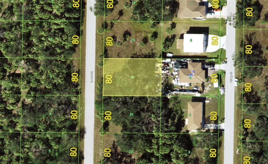 This is an aerial map showing a highlighted vacant lot situated between two residential streets — 454 LEONA STREET, PORT CHARLOTTE, FL
