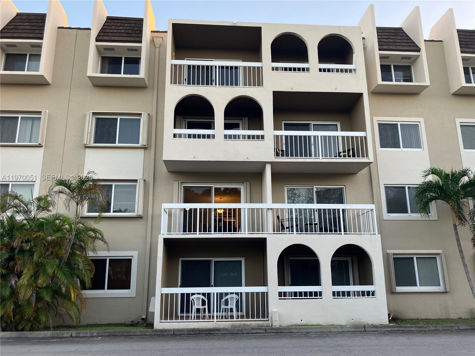7732 Camino Real # 104, Miami FL 33143