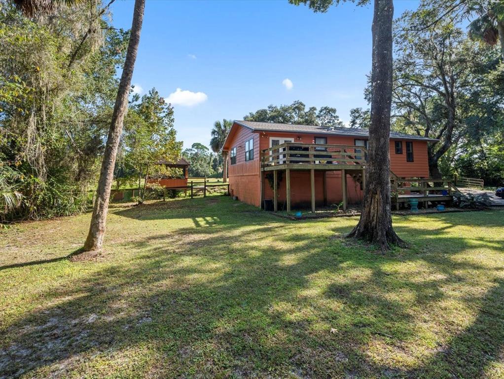 7051 N NATURE TRAIL